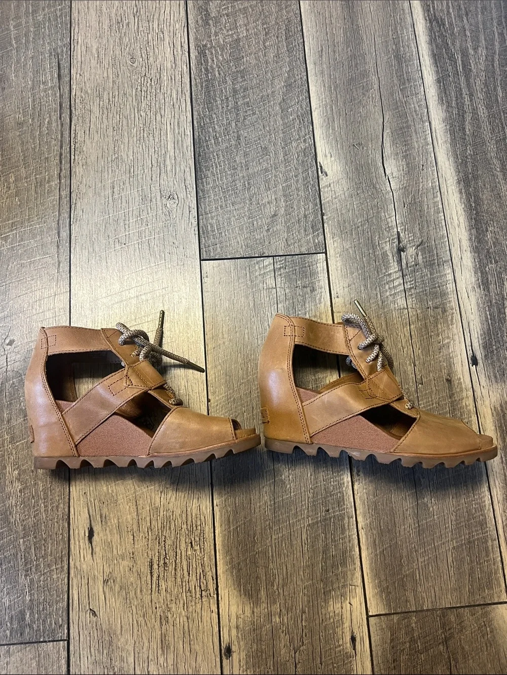 Women’s Sorel Tan Lace-Up Wedge